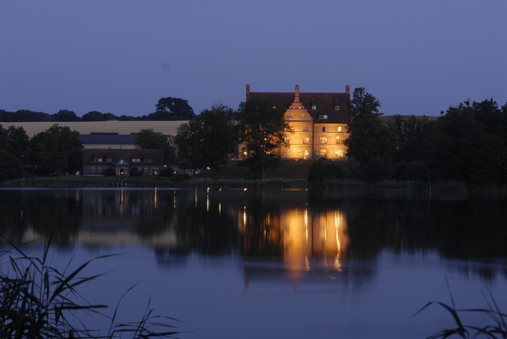 Hotel Schloss & Gut Ulrichshusen 외부 사진